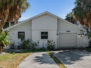 1040 Sylvan Dr, Sarasota, FL 34234