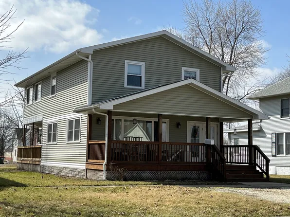218 E Orleans St, Paxton, IL 60957