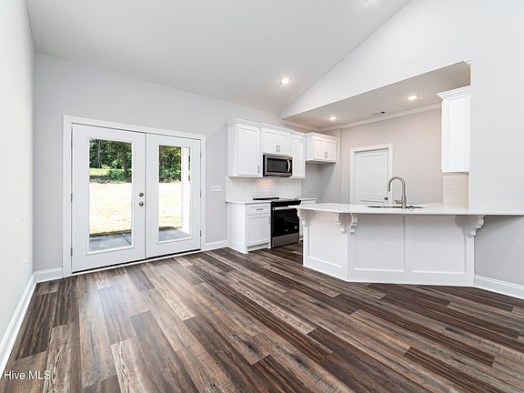 5th image of 507 Old Waynesboro Road