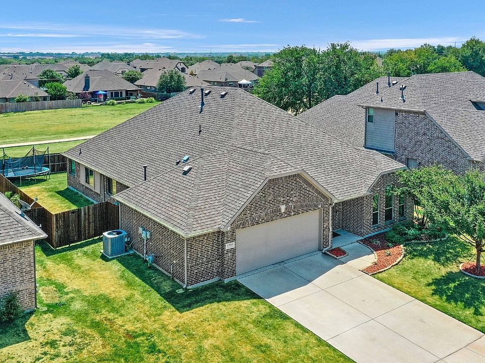 1st image of 4709 Amesbury Ln