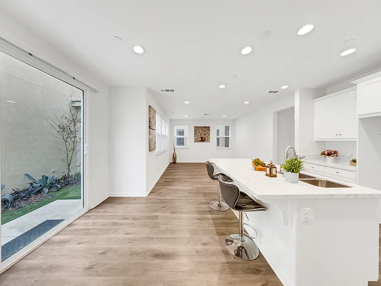10532 Wilding Dr — Photo 23