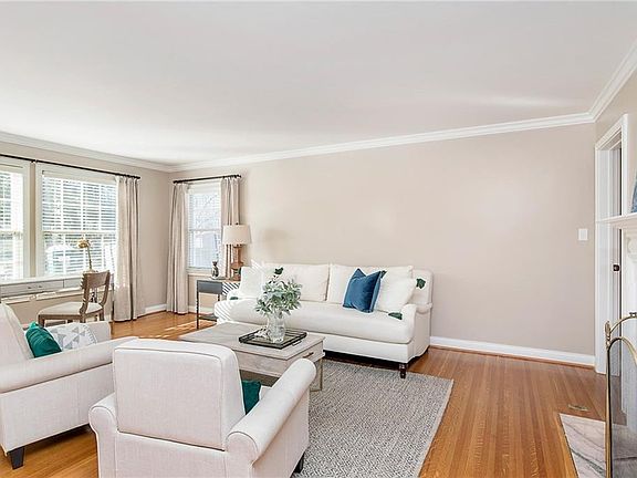 5th image of 560 E 81st St