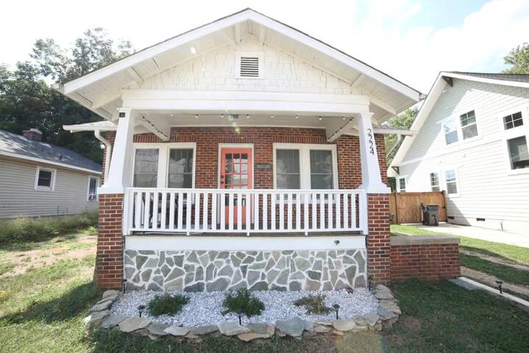 Building Photo - 2224 Camp Greene St