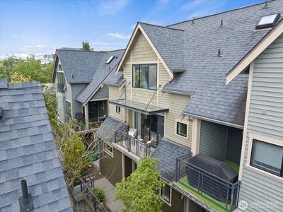 2625 Yale Terrace E, Seattle, WA, 98102