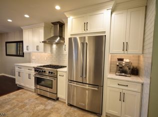 608 Knollwood Ct, Denville, NJ 07834