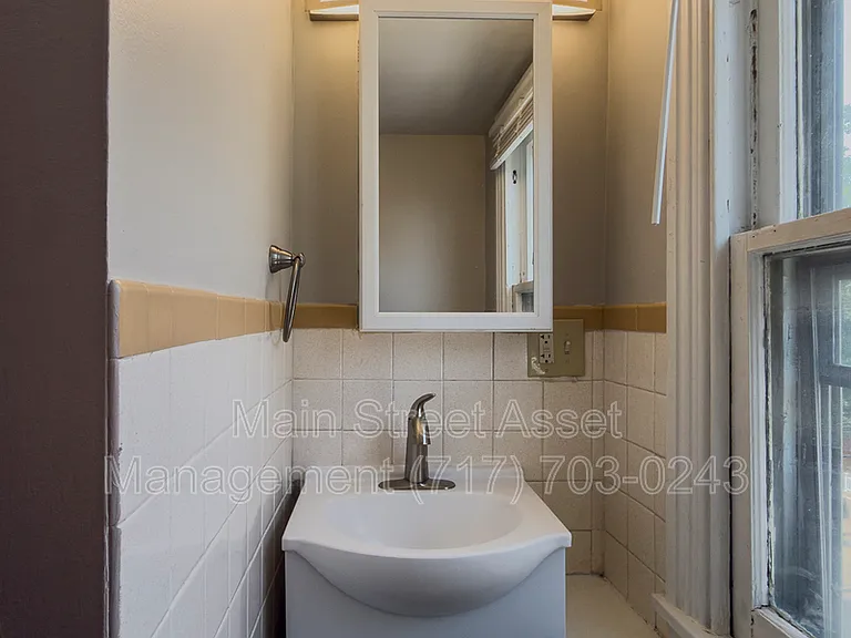 269 Chestnut St #5 — Photo 17