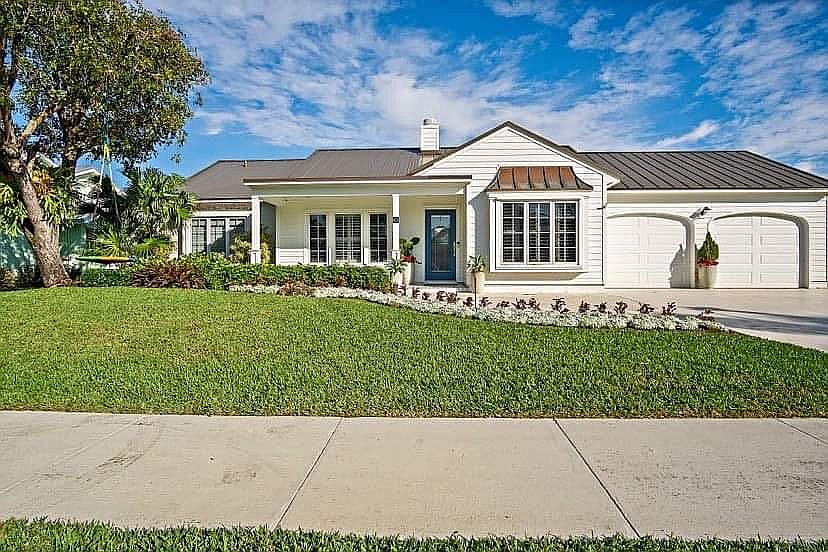 1st image of 61 Pine Hill Trl W