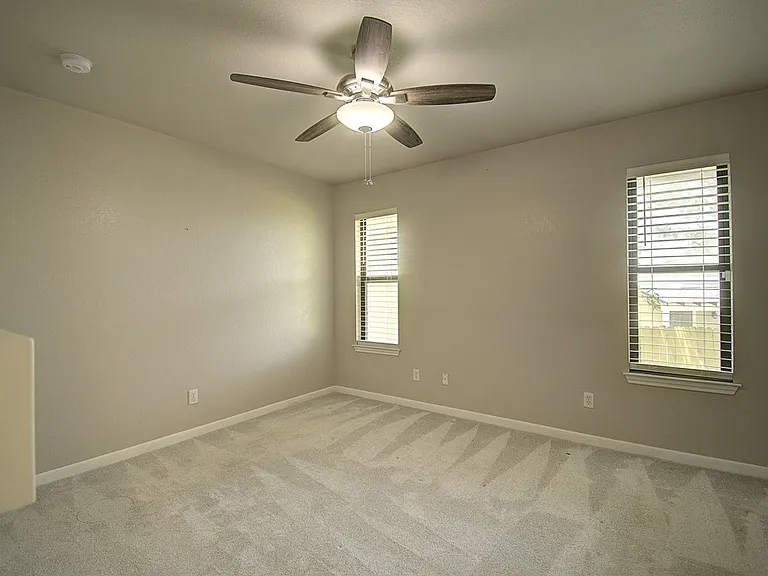 117 Dover Dr — Photo 15
