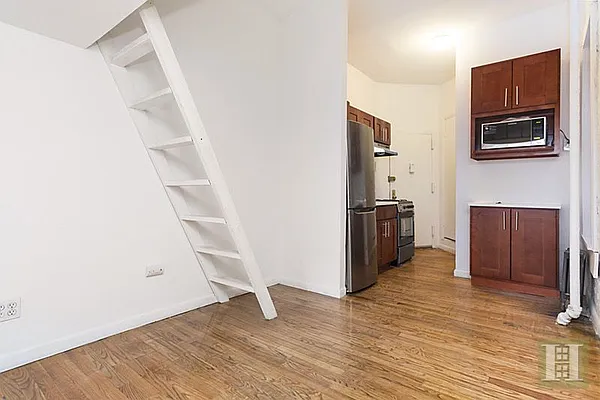 Rented by Halstead Real Estate | media 34