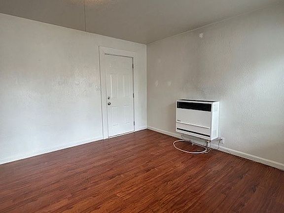 3rd image of 205 Cherry Ave APT 9