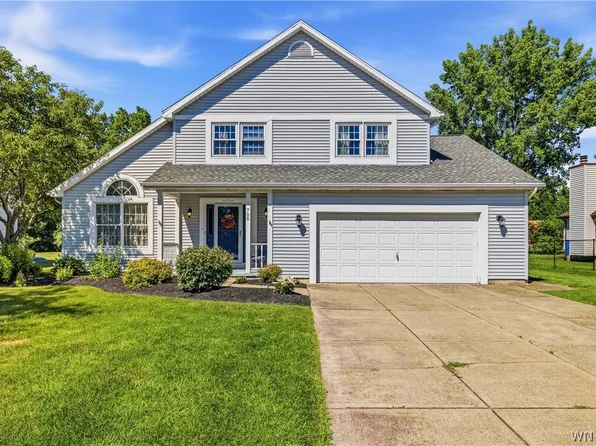 705 Sara Ct, Lewiston, NY 14092