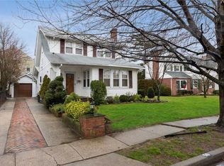 59 Capitolian Blvd, Rockville Centre, NY 11570
