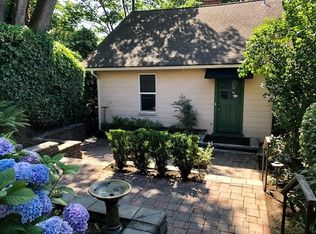 664 32nd Ave E, Seattle, WA 98112