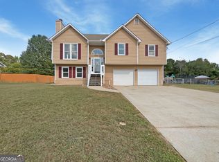 210 Woodbridge Dr, Dallas, GA 30157