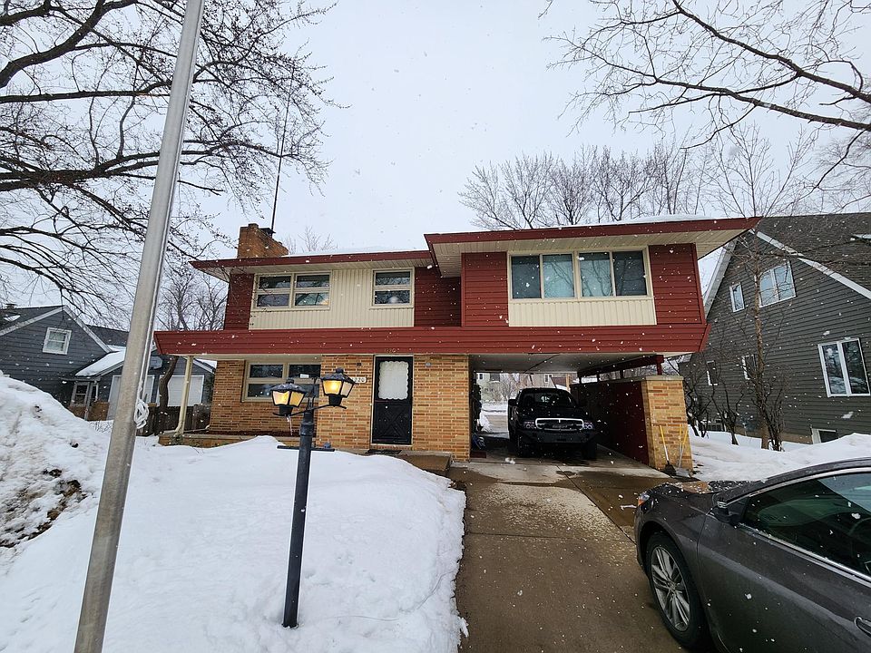 1st image of 1220 10th Ave N #3