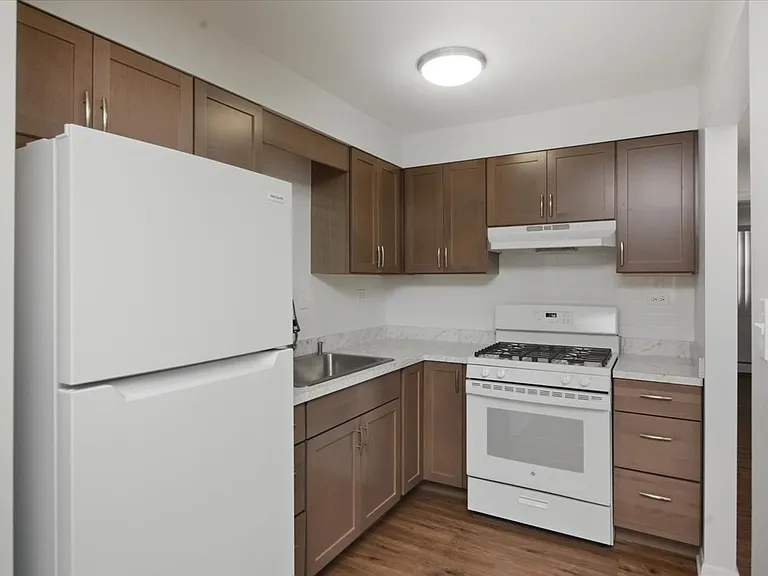 126 W Washington St #324 — Photo 2