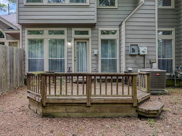 23 Alderon Woods Pl — Photo 25
