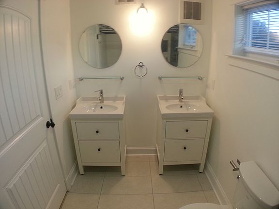 2nd image of 1800 E Ocean View Ave Unit 3