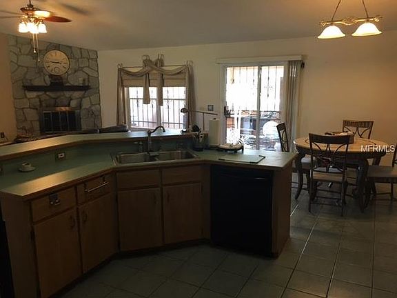 5th image of 658 Fairchild Ave