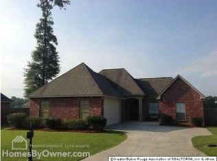 9018 Willow Point Dr, Denham Springs, LA 70726