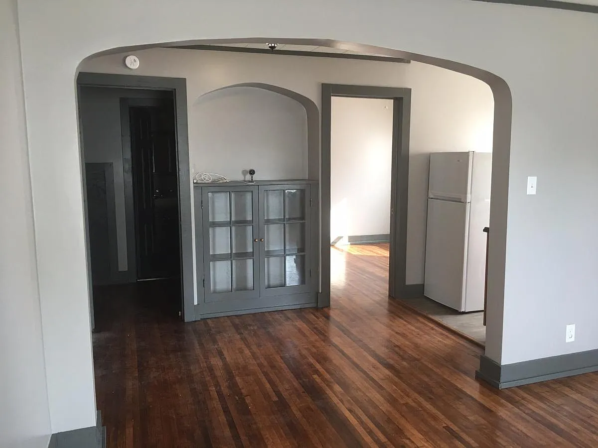 2895 Sullivant Avenue — Photo 1