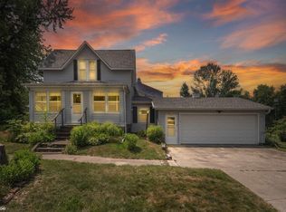 714 4th St, Traer, IA 50675