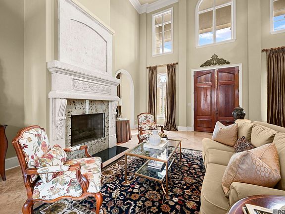 5th image of 2602 Cedar Lodge Dr