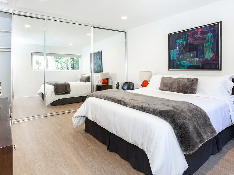 938 N San Vicente Blvd #8 — Photo 16