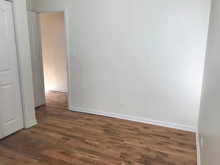 2154 N Cleveland Ave #1F — Photo 5