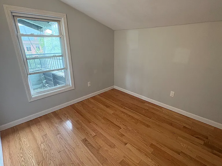 12 Winter St #7 — Photo 9