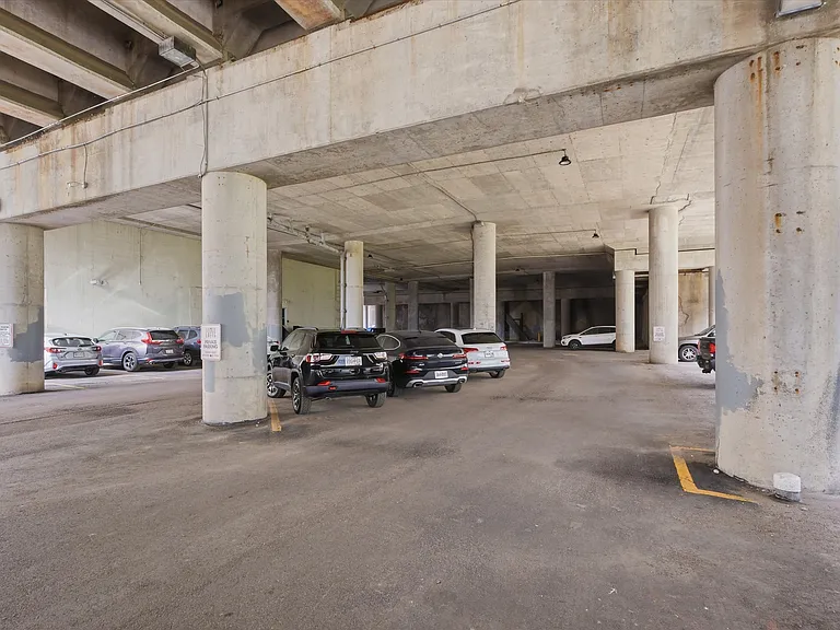 360 W Pershing Rd #190 — Photo 36
