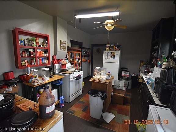 3rd image of 103 N Main St