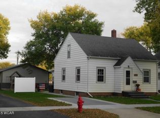 225 S Spring Ave, Springfield, MN 56087