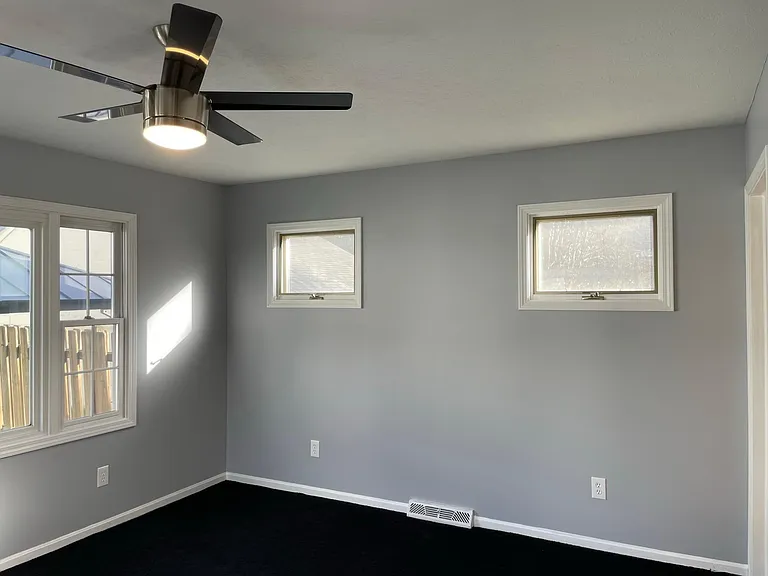 7083 Parma Park Blvd — Photo 15
