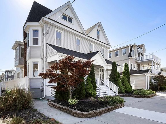 2nd image of 733 Wesley Ave #N