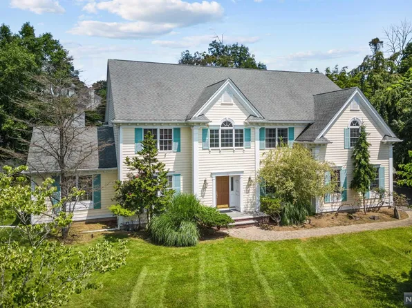 167 Graham Ave, North Haledon, NJ 07508