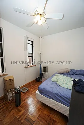 Rented by Universal Realty Group | media 10