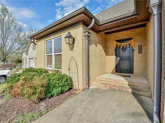 3rd image of 4110 Evangeline Way