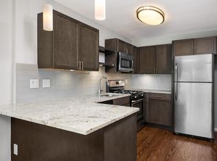 Reside on North Park, Chicago, IL 60614