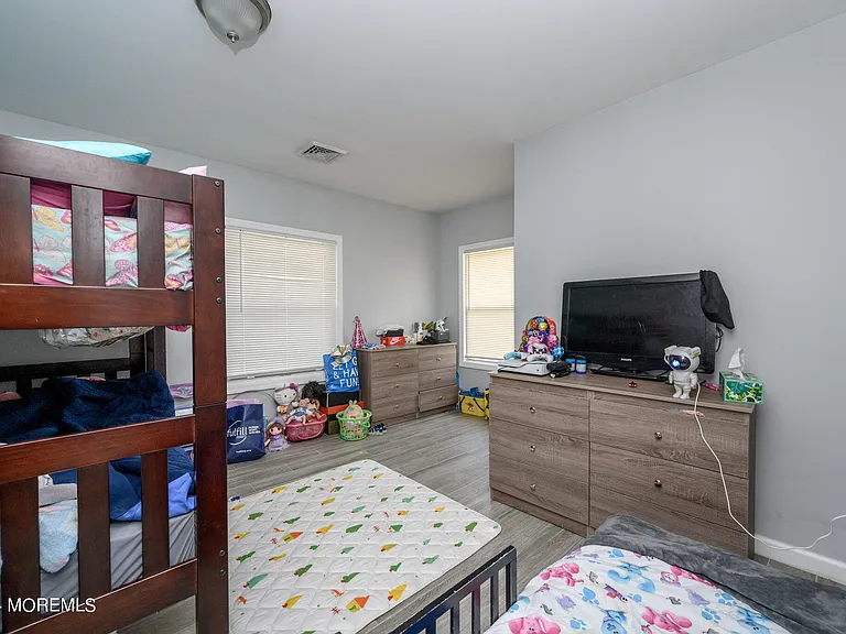 405 Main St #2 — Photo 17