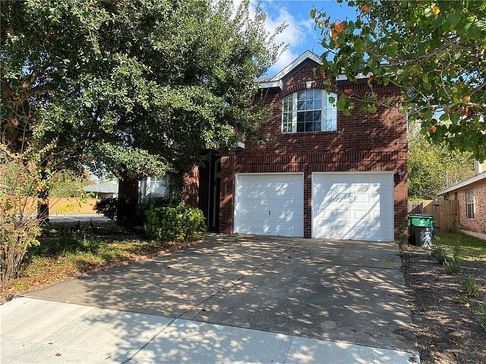 1st image of 17013 Ardisia Dr