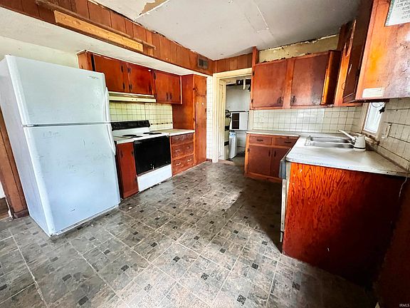 4th image of 1501 Ravenswood Dr