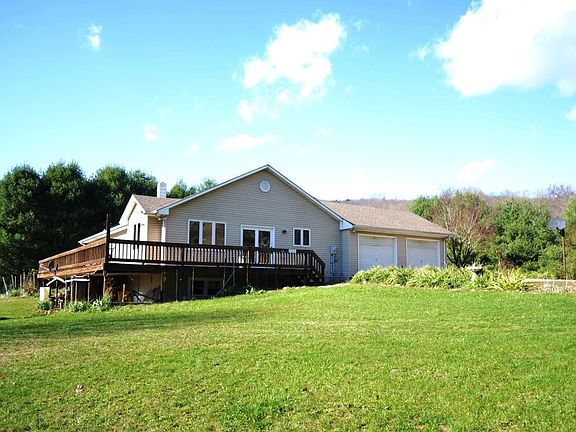 3rd image of 412 Pine Brook Dr