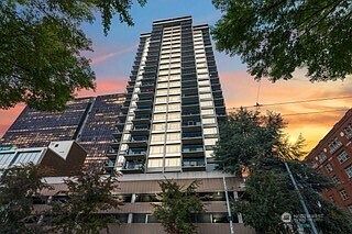 1st image of 2100 3rd Avenue #1401