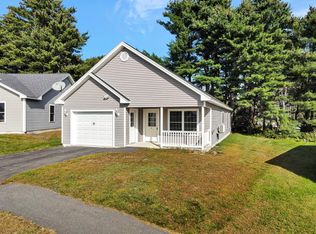 21 Village Cir, Augusta, ME 04330
