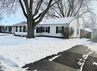 2207 E Sharon Dr, Muncie, IN
