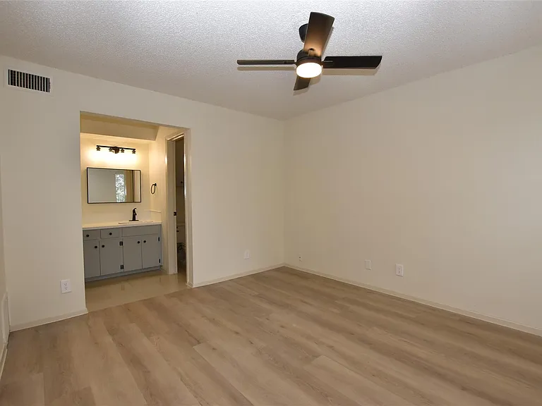 1905 Toro Canyon Rd #A — Photo 7