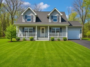 882 Sleepy Hollow Rd, Athens, NY 12015