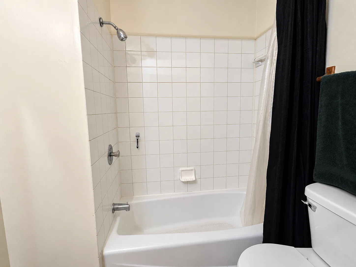 2 bed, 1000 sqft, $1,300 — Photo 4