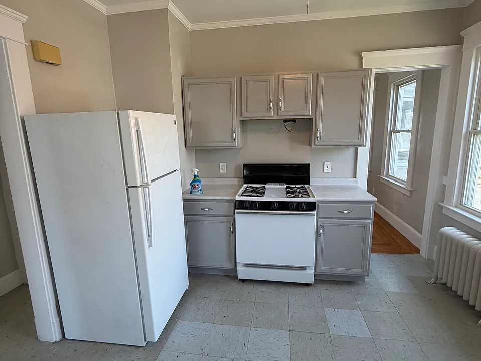 135 East Ave #2